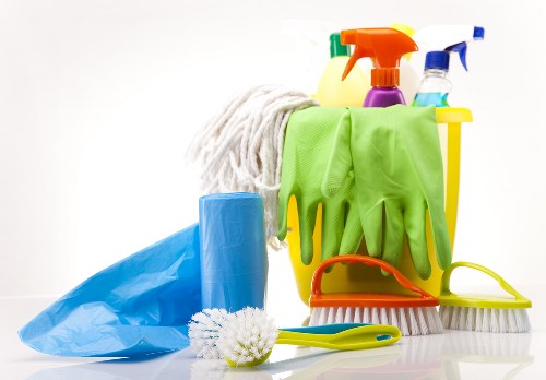 Kitchen deep cleaning service for a home in W1G