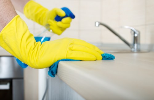 Deep cleaning and care for tiled hard floors in W1G
