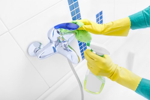 Local cleaners handling office interiors near W1G